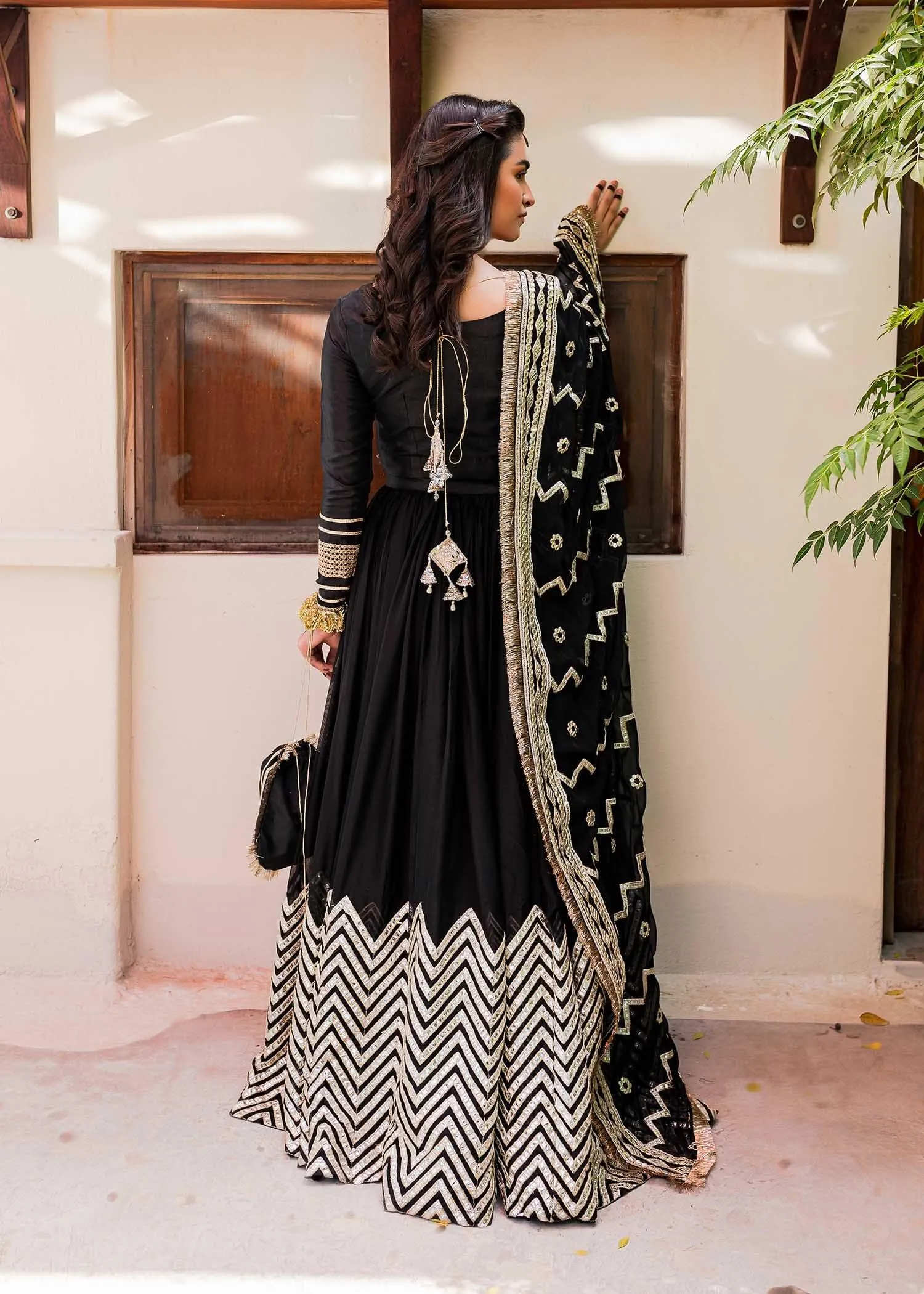 Allure by Ih - ZAR - Silk & Chiffon - Black - 4 Piece - Lehnga