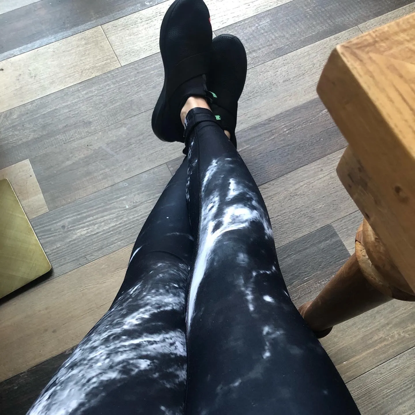 Black Abstract Marble Yoga Leggings, Grey White Black Marbled Print Women's Tights-Made in USA/EU