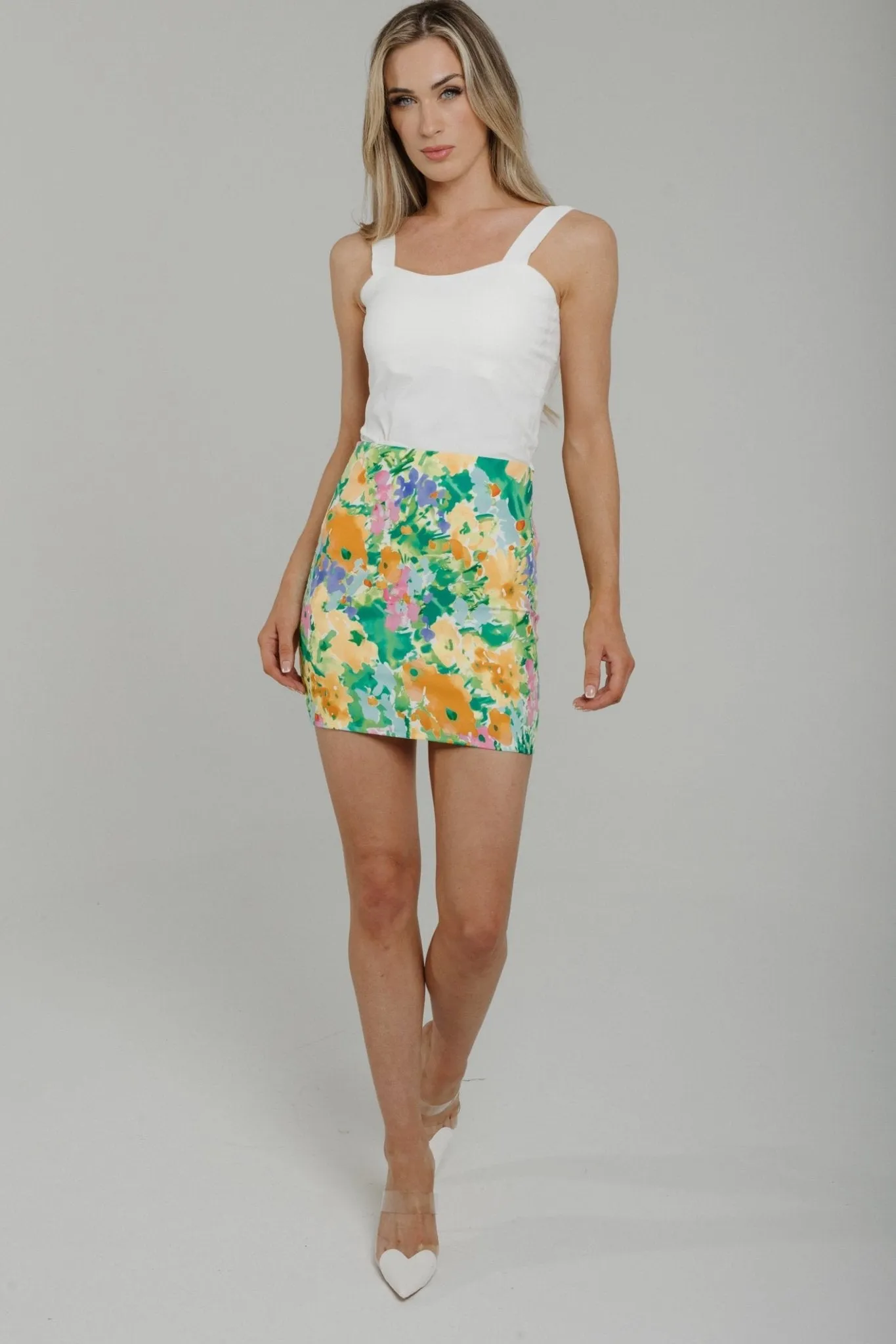 Caitlyn Floral Print Mini Skirt In Green